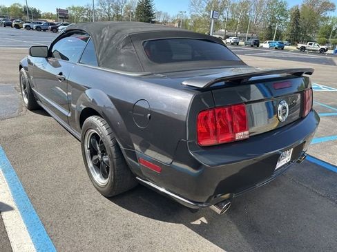 Used 2008 Ford Mustang GT Premium RWD image 2