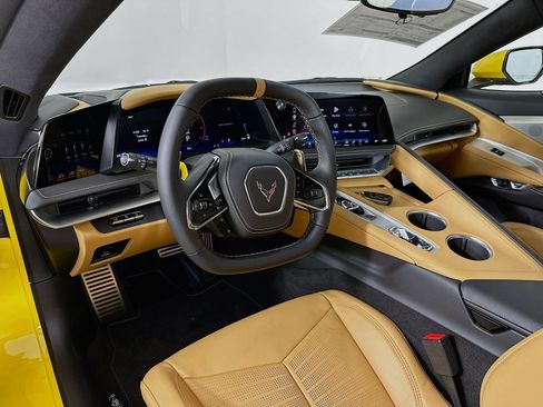 Used 2026 Chevrolet Corvette Stingray Premium Conv w/ Z51 Performance Package RWD image 9