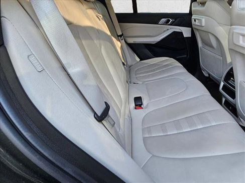 Used 2022 BMW X5 sDrive40i w/ M Sport Package image 22