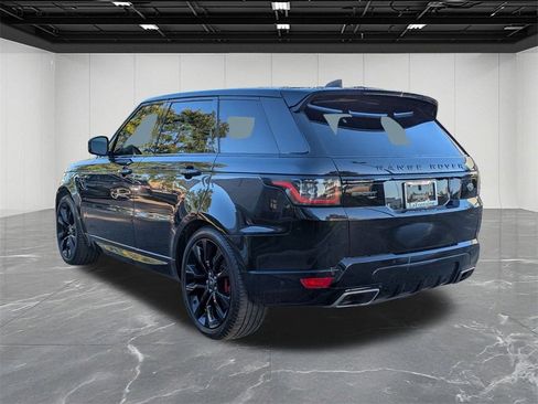 Used 2022 Land Rover Range Rover Sport HST image 3