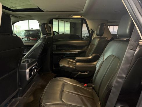 Used 2020 Ford Expedition Platinum image 24