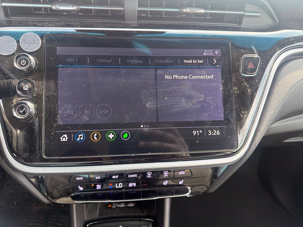 Used 2022 Chevrolet Bolt LT w/ Infotainment Package FWD image 9
