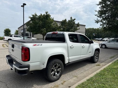 Used 2020 Chevrolet Colorado Z71 AWD/4WD image 5