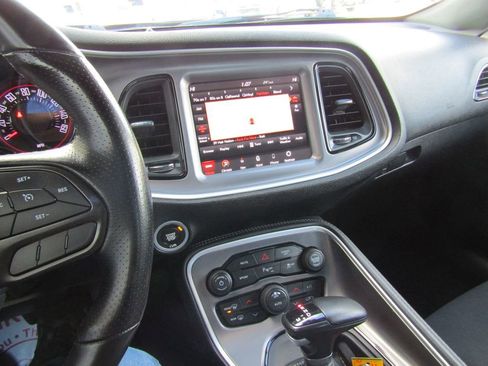 Used 2021 Dodge Challenger SXT w/ Driver Convenience Group image 26