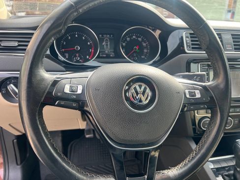 Used 2017 Volkswagen Jetta SEL image 11