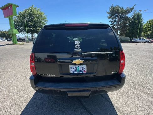 Used 2012 Chevrolet Suburban LTZ AWD/4WD image 4