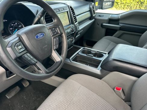 Used 2017 Ford F250 XLT w/ XLT Premium Package image 12