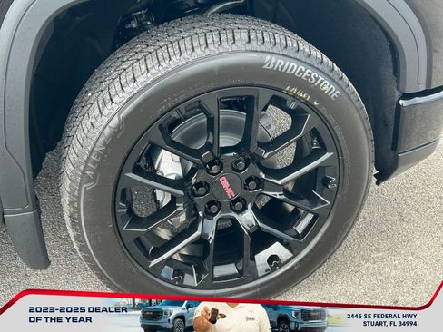 New 2026 GMC Sierra 1500 Denali w/ Denali Reserve Package image 22