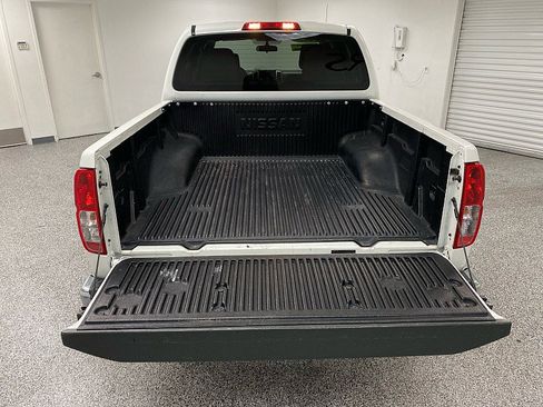 Used 2016 Nissan Frontier S image 19