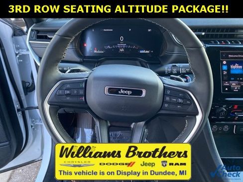 Certified 2024 Jeep Grand Cherokee L Laredo image 13