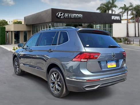 Used 2022 Volkswagen Tiguan SE FWD image 5