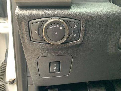 Used 2018 Ford F150 Raptor w/ Equipment Group 801A Mid AWD/4WD image 25