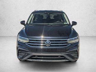 Used 2022 Volkswagen Tiguan SE video 2