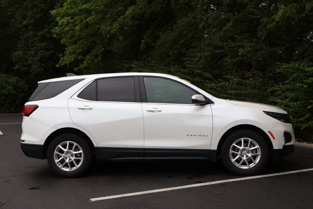 Certified 2023 Chevrolet Equinox LT FWD image 12