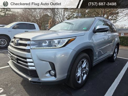 Used 2018 Toyota Highlander Limited image 1