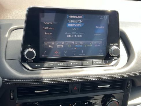 Used 2021 Nissan Rogue S AWD/4WD image 17