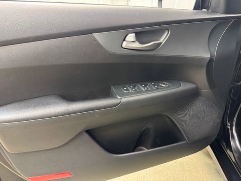 Used 2021 Kia Forte LXS FWD image 8