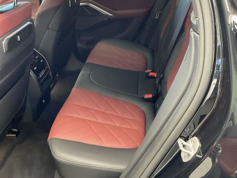 Used 2026 BMW X6 M60i AWD/4WD image 9
