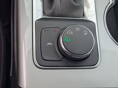 Certified 2025 Chevrolet Blazer LT AWD/4WD image 21