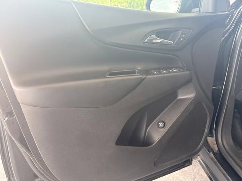 Used 2020 Chevrolet Equinox LT FWD image 27