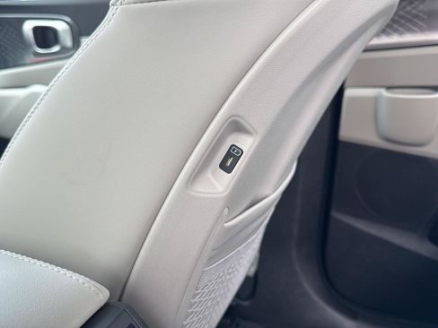 Used 2025 Kia Sorento EX FWD image 25