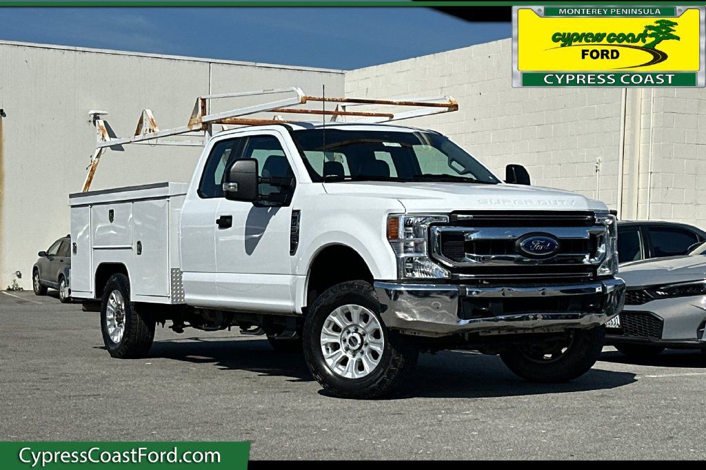 Used 2022 Ford F250 XL w/ STX Appearance Package AWD/4WD image 1