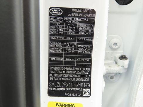 Used 2024 Land Rover Range Rover Evoque Dynamic SE image 34