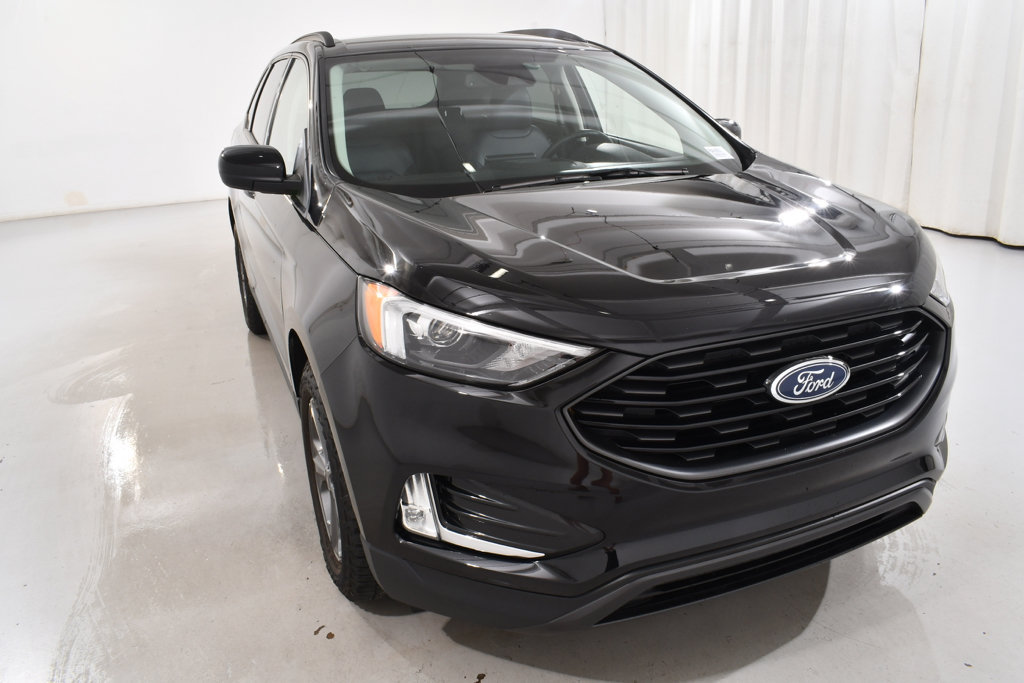 Used 2024 Ford Edge SEL w/ Sport Appearance Package AWD/4WD image 4