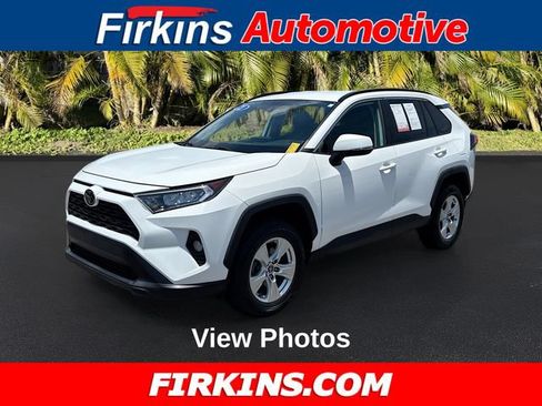Used 2021 Toyota RAV4 XLE FWD image 1