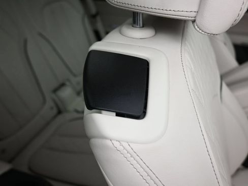 Used 2019 BMW X7 xDrive40i w/ Premium Package AWD/4WD image 51