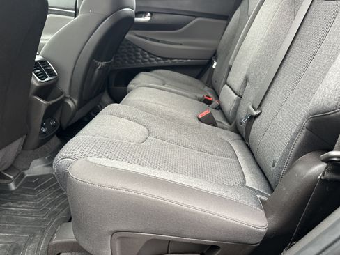 Used 2019 Hyundai Santa Fe SEL image 21