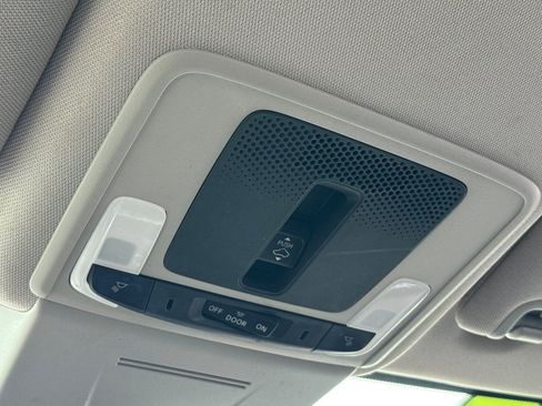 Used 2022 Honda Civic EX-L image 24