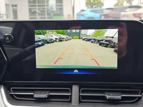 New 2026 Chevrolet Trax LT w/ Driver Confidence Package image 14