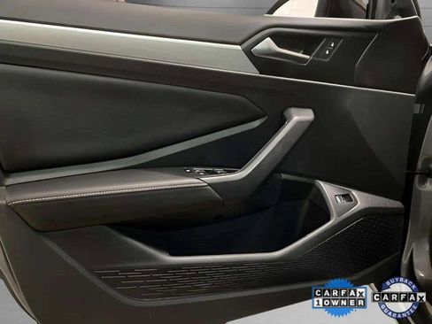 Used 2025 Volkswagen Jetta Sport image 14