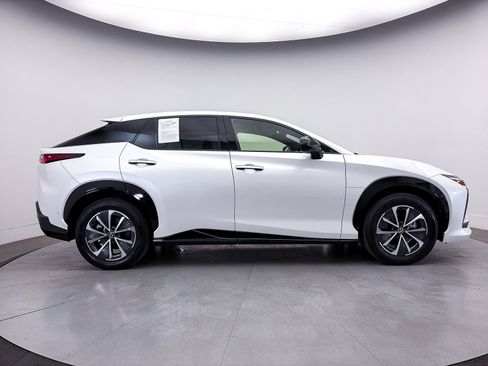 Used 2023 Lexus RZ 450e Premium w/ Technology Package AWD/4WD image 43