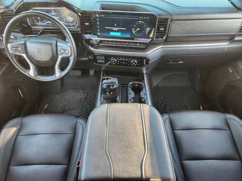 Used 2024 Chevrolet Silverado 1500 LT Trail Boss w/ LT Trail Boss Premium Package AWD/4WD image 25