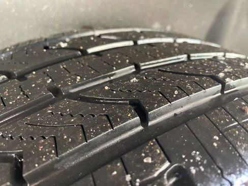 Used 2018 Chevrolet Tahoe LT image 11