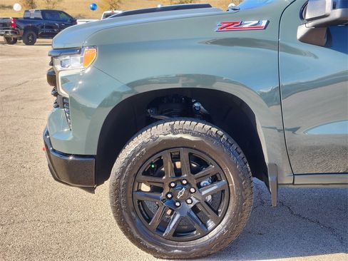 Certified 2025 Chevrolet Silverado 1500 LT Trail Boss w/ Convenience Package II image 8