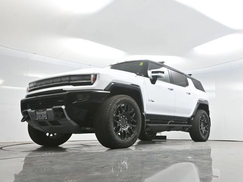 Used 2024 GMC Hummer EV 2X w/ LPO, Roof Cross Rail Package AWD/4WD image 66