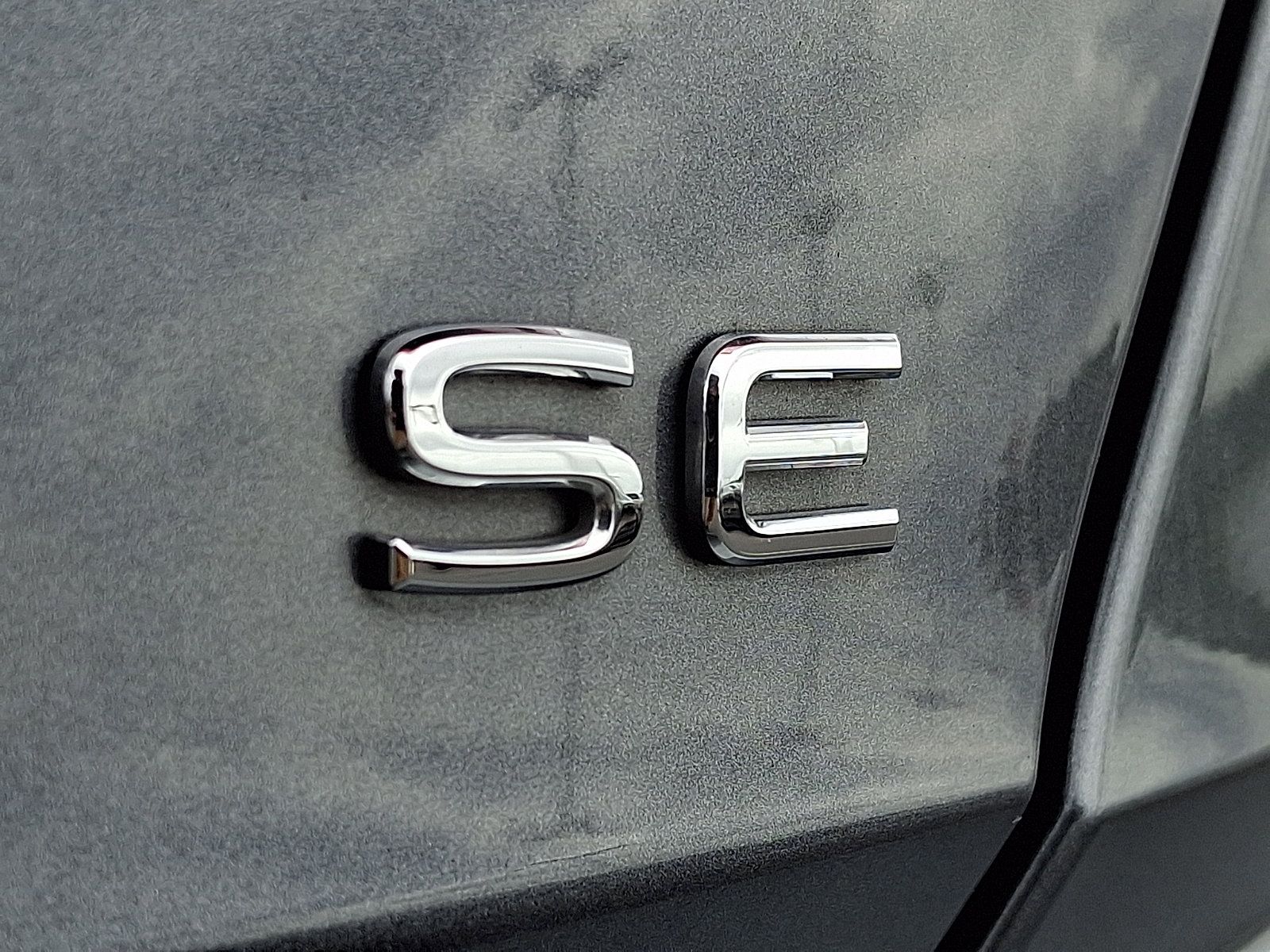 Used 2024 Volkswagen Jetta SE FWD image 32