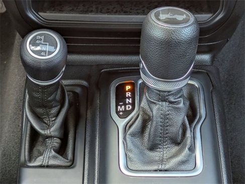 Used 2020 Jeep Wrangler Sport image 21