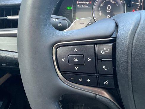 Used 2019 Lexus ES 300h Ultra Luxury w/ Accessory Package 2 FWD image 40