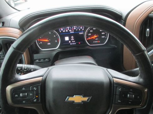Used 2021 Chevrolet Silverado 3500 High Country w/ Z71 Off-Road Package image 30