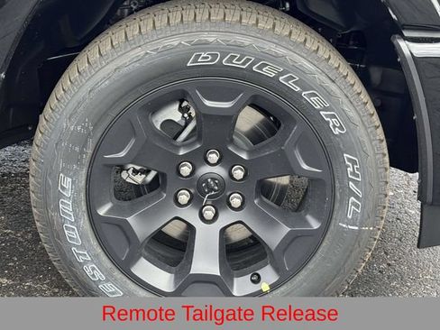 New 2026 RAM 1500 Big Horn AWD/4WD image 34