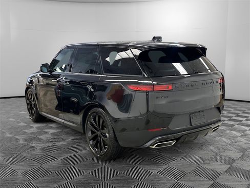 New 2026 Land Rover Range Rover Sport SE image 3
