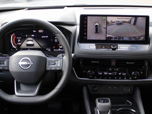 New 2026 Nissan Rogue Platinum w/ Platinum Premium Package image 4