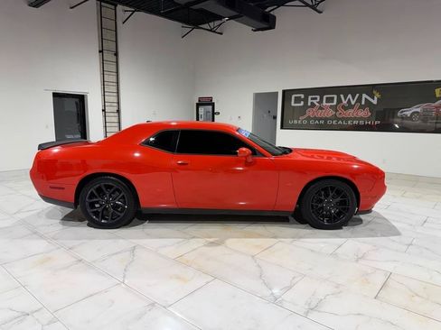 Used 2020 Dodge Challenger R/T w/ Blacktop Package RWD image 7