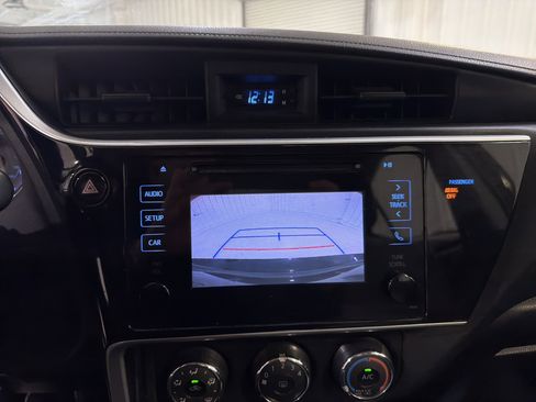 Used 2019 Toyota Corolla L image 15