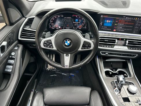 Used 2021 BMW X7 M50i AWD/4WD image 17