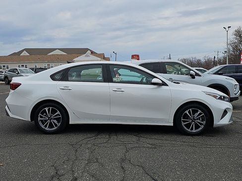 Used 2023 Kia Forte LXS FWD image 7